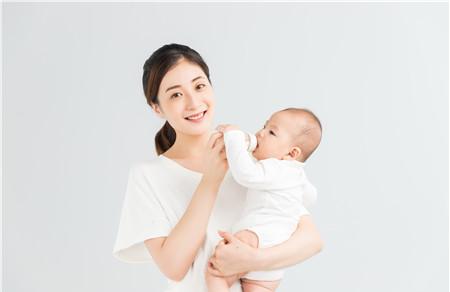 新生儿第一口奶粉会过敏吗